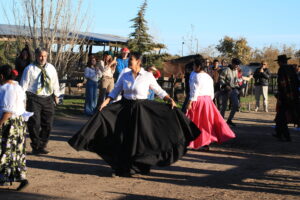 racimo-folklorico-baile-25-de-mayo-hipico-la-esperanza